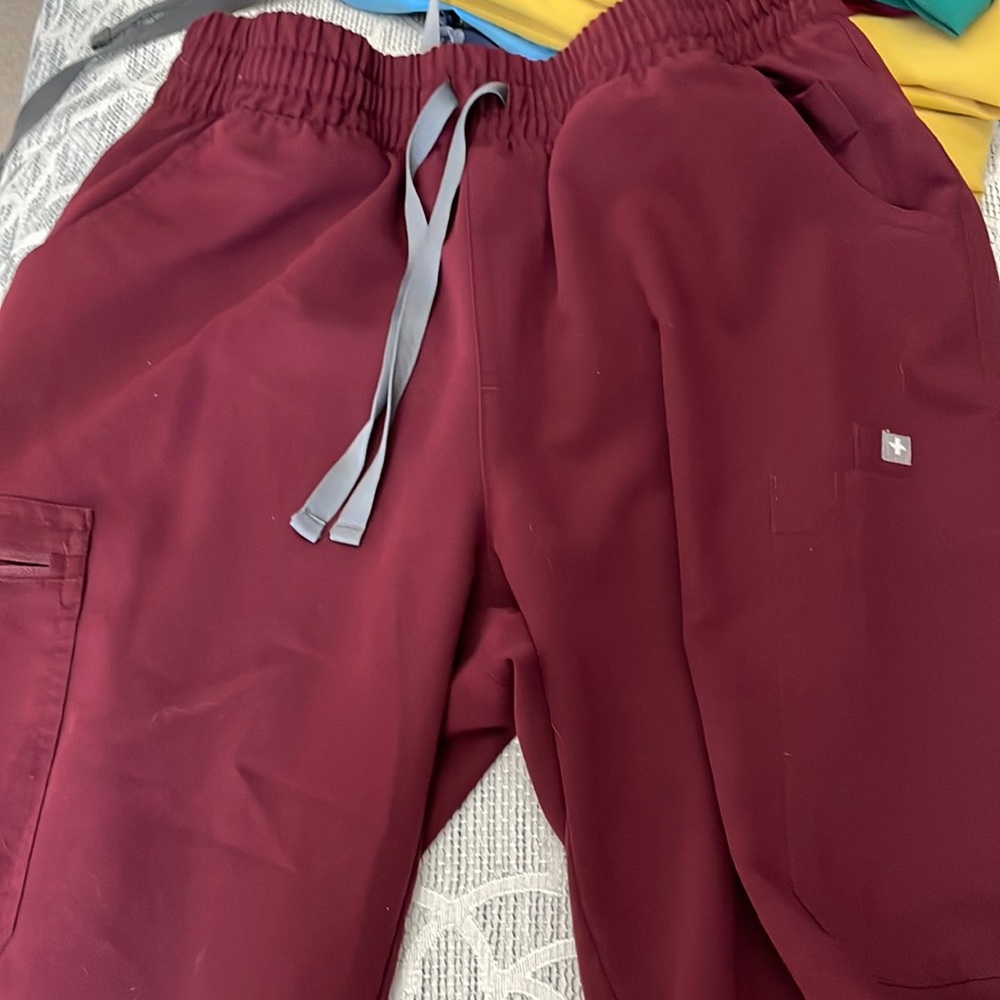 Scrub pants